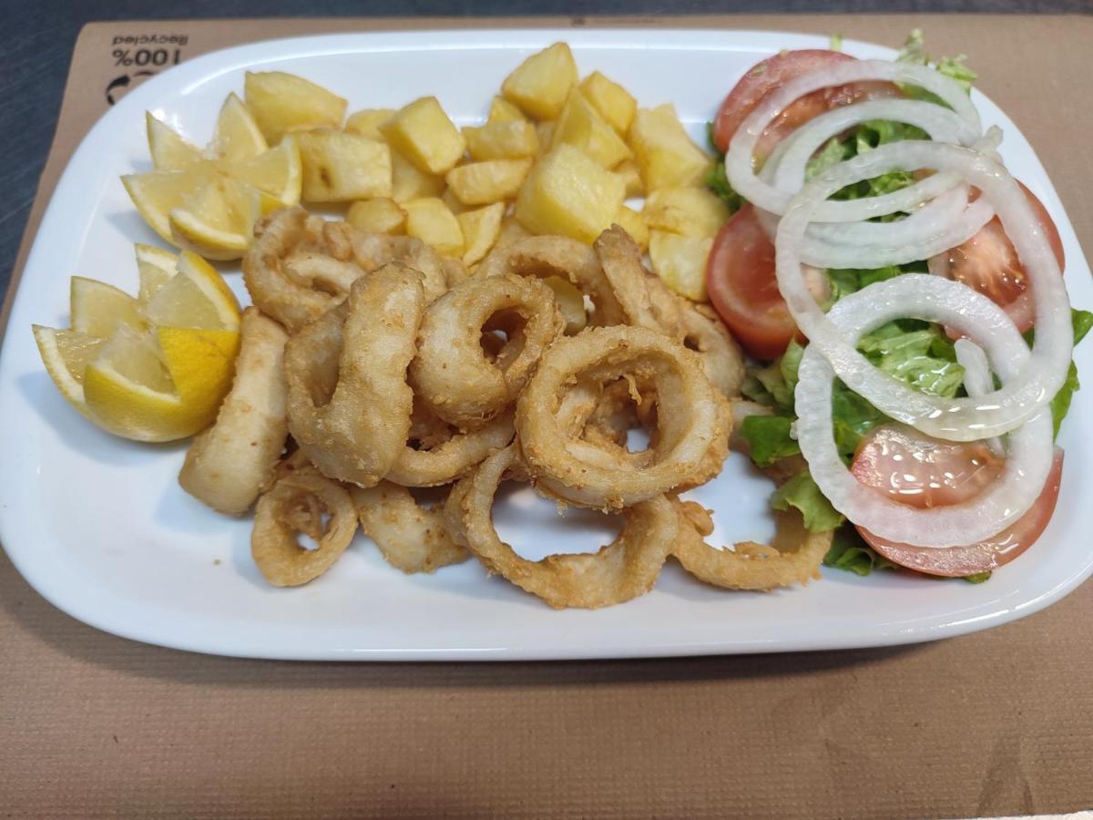 Jarrio Hotel Restaurante Las Camelias מראה חיצוני תמונה